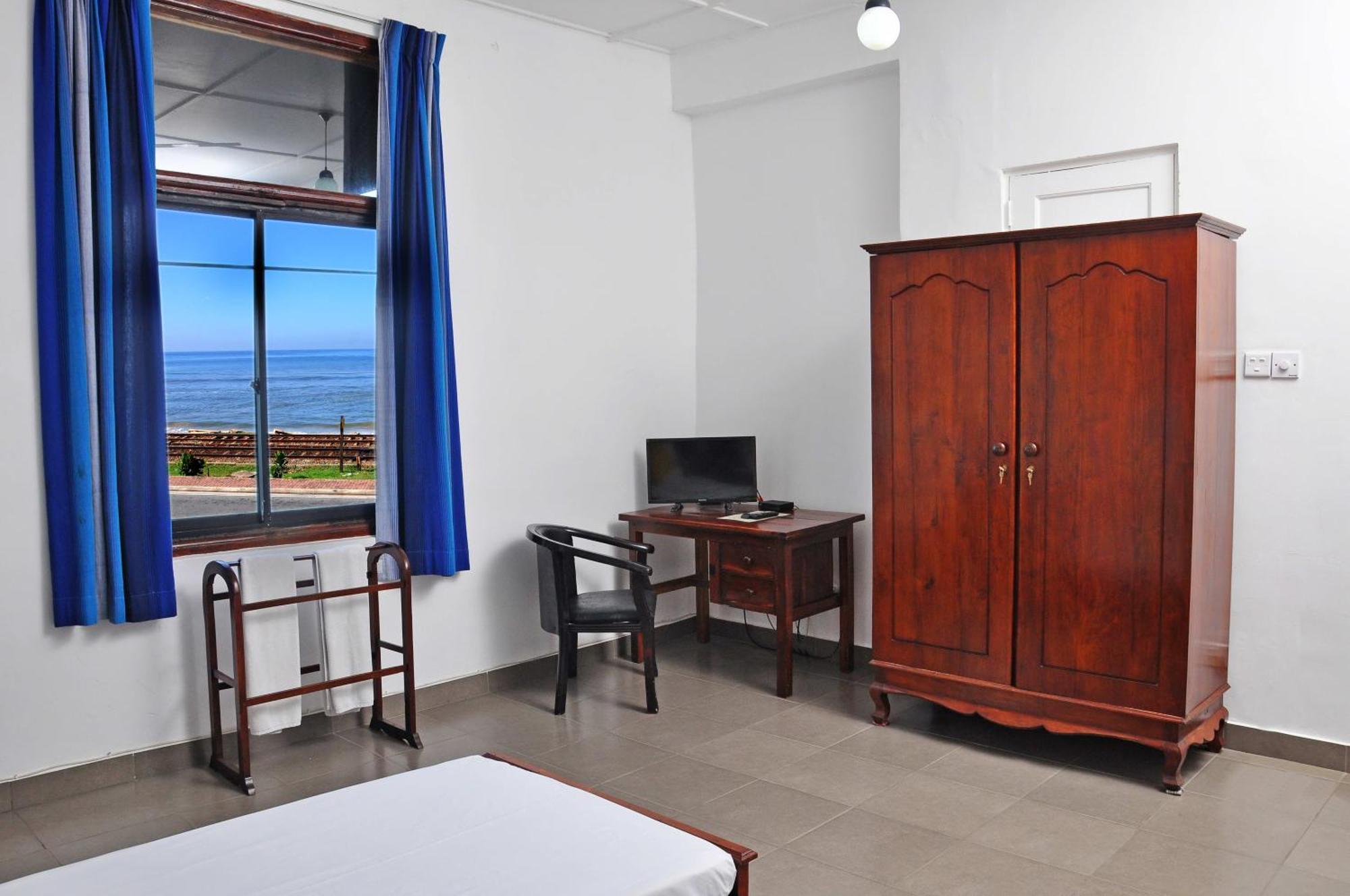 Sea View Hotel Colombo Kültér fotó